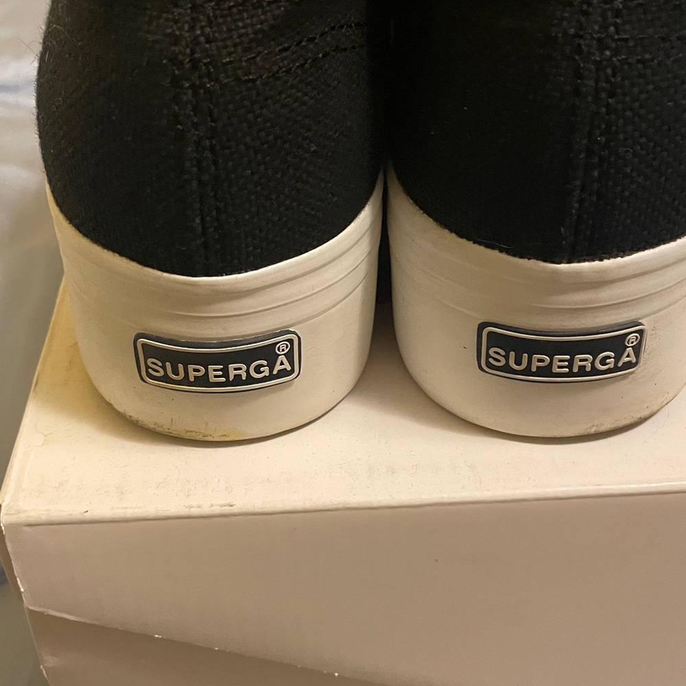 Up your game this fall with brand new Superga Classic Black Sneakers (worn once) - Picture 3 of 5